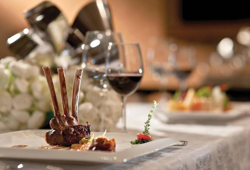 Cratos Premium Hotel Casino & Spa