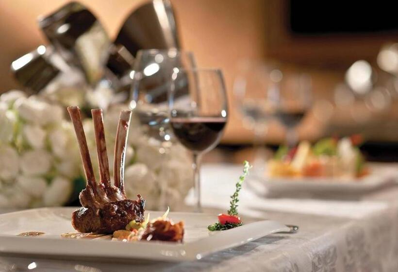 Cratos Premium Hotel Casino & Spa