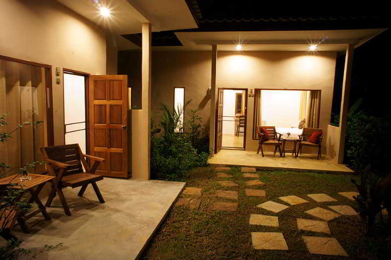 호텔 Dacha Resort Phuket