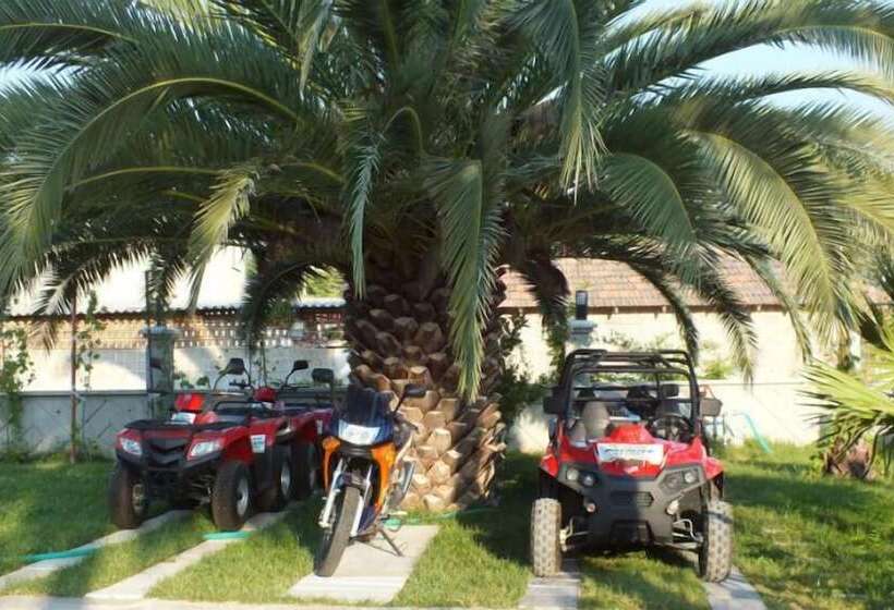 ホテル Dalyan Palmiye Resort