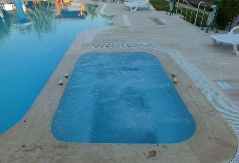 ホテル Dalyan Palmiye Resort