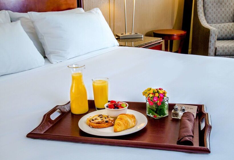 בית מלון כפרי Doubletree By Hilton Las Vegas Airport