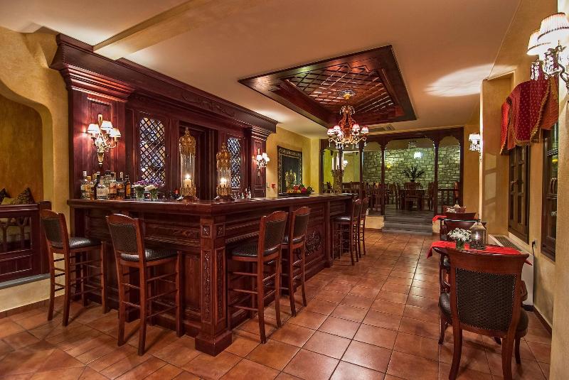 فندق Doupiani House