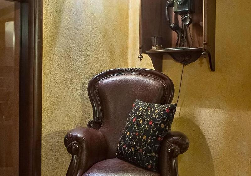 فندق Doupiani House