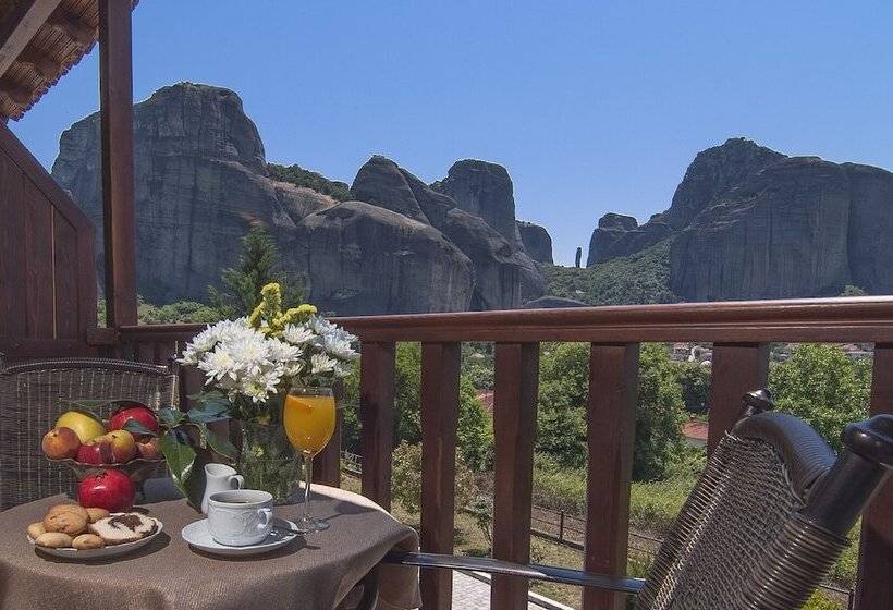 هتل Doupiani House