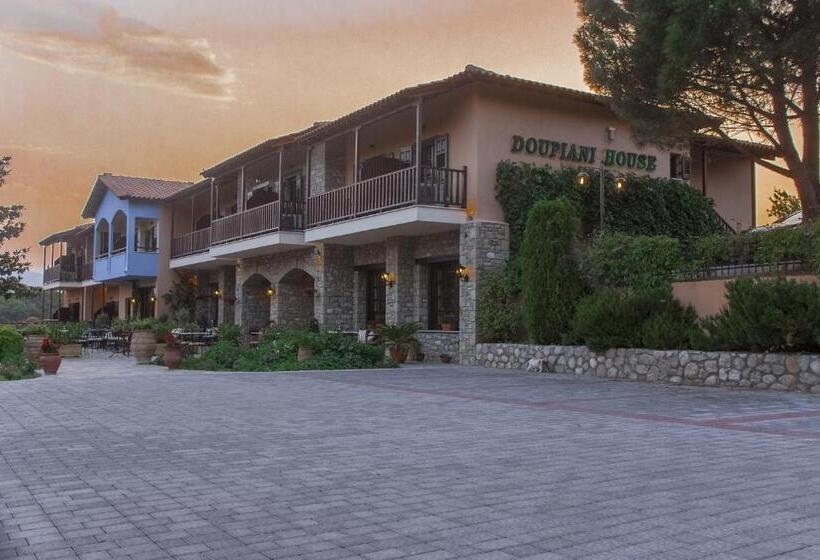 فندق Doupiani House