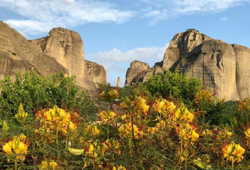 فندق Doupiani House