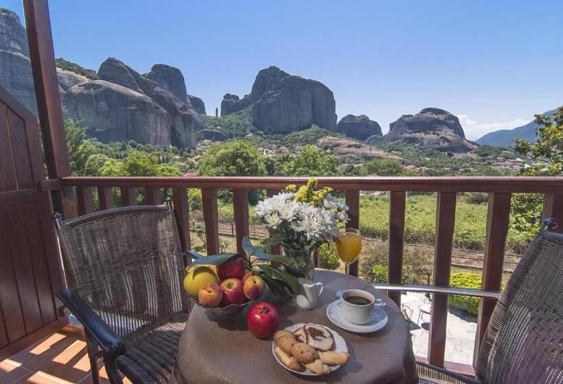 فندق Doupiani House