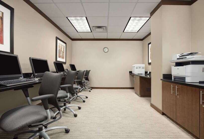 فندق Embassy Suites Buffalo