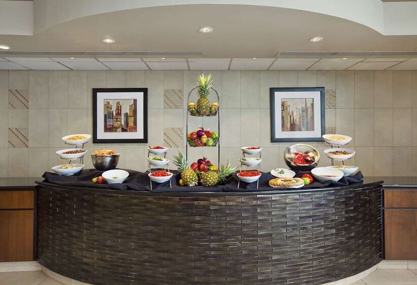 فندق Embassy Suites Buffalo