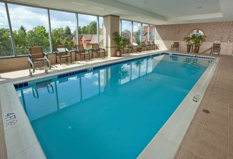 فندق Embassy Suites Buffalo