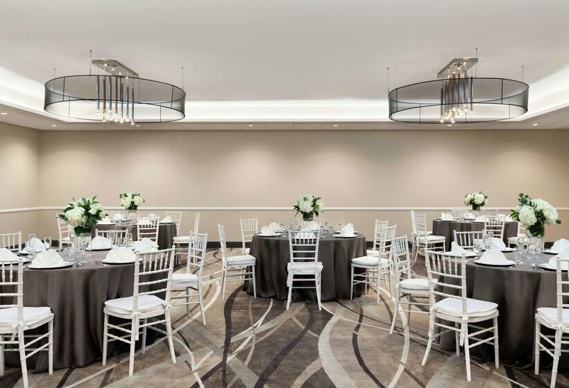 فندق Embassy Suites By Hilton Arcadia Pasadena Area