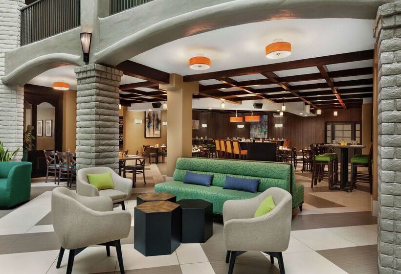 فندق Embassy Suites By Hilton Arcadia Pasadena Area