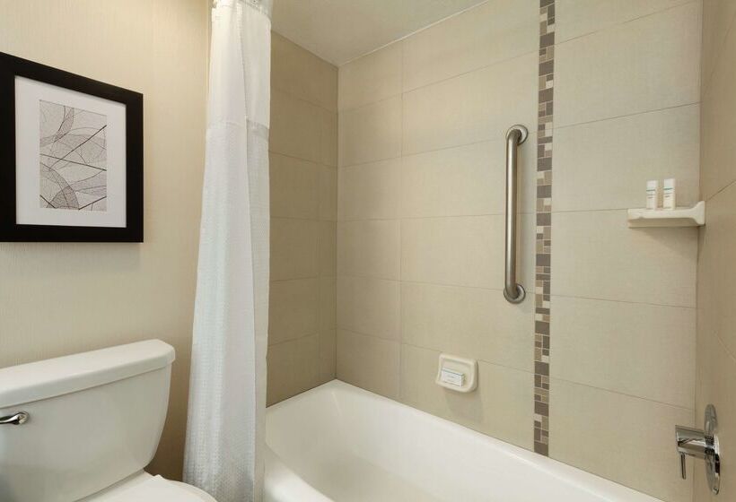 فندق Embassy Suites By Hilton Arcadia Pasadena Area