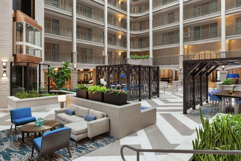 فندق Embassy Suites By Hilton Arcadia Pasadena Area