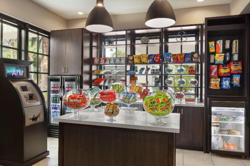 فندق Embassy Suites By Hilton Arcadia Pasadena Area