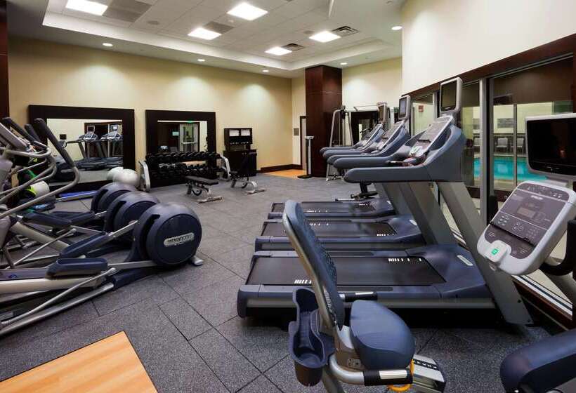 هتل Embassy Suites By Hilton Denver Downtown Convention Center