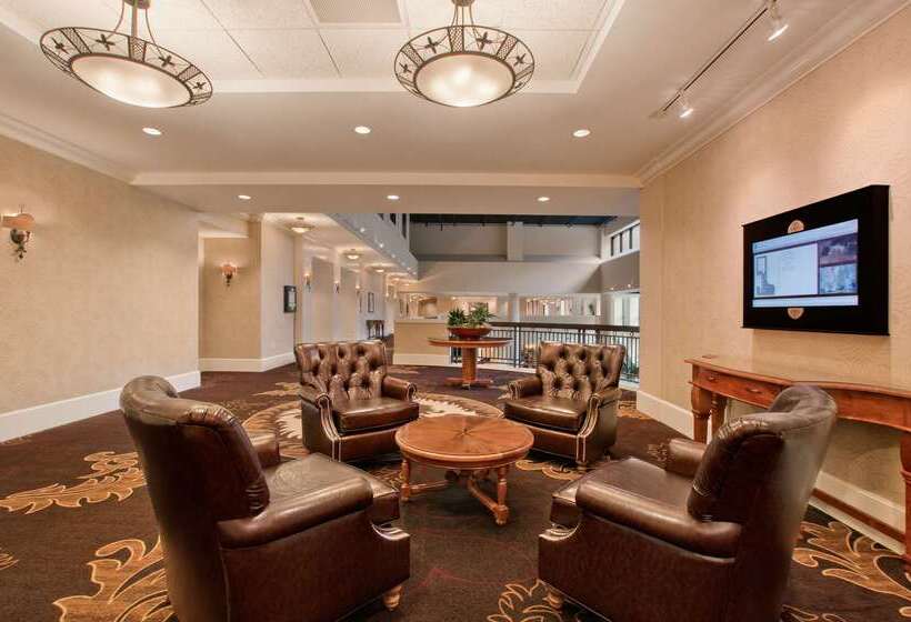 בית מלון כפרי Embassy Suites San Antonio Riverwalk Downtown