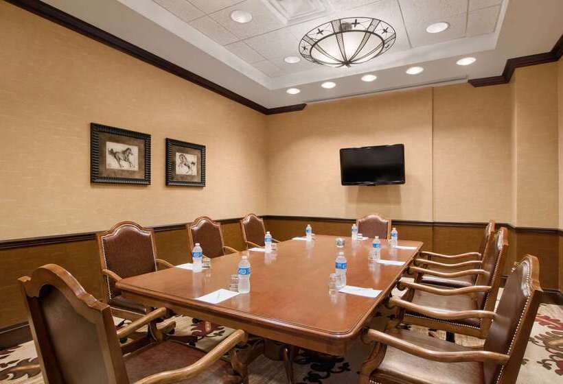 בית מלון כפרי Embassy Suites San Antonio Riverwalk Downtown