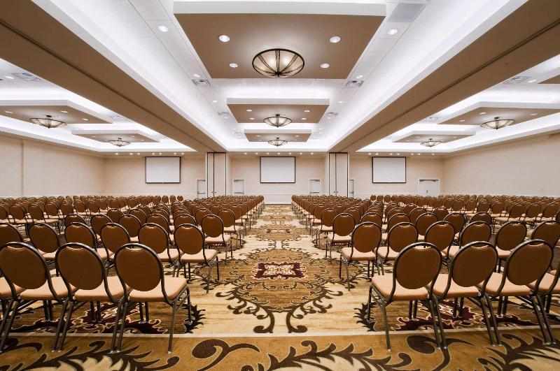 בית מלון כפרי Embassy Suites San Antonio Riverwalk Downtown