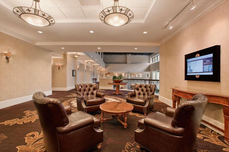 هتل Embassy Suites San Antonio Riverwalk Downtown
