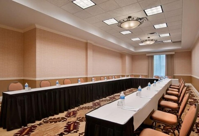 בית מלון כפרי Embassy Suites San Antonio Riverwalk Downtown