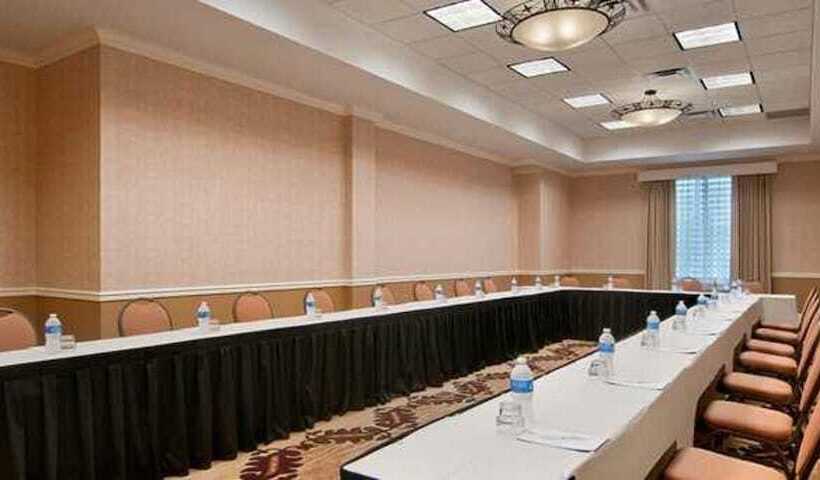 בית מלון כפרי Embassy Suites San Antonio Riverwalk Downtown