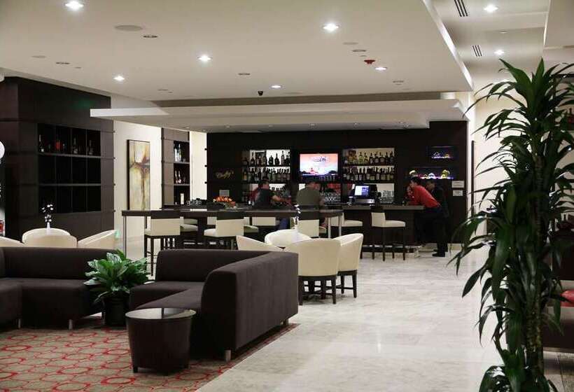 호텔 Embassy Suites Ontario Airport