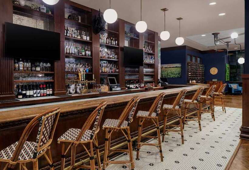 בית מלון כפרי Embassy Suites San Antonio Riverwalk Downtown