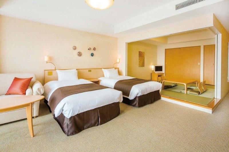 Отель Emion Tokyo Bay