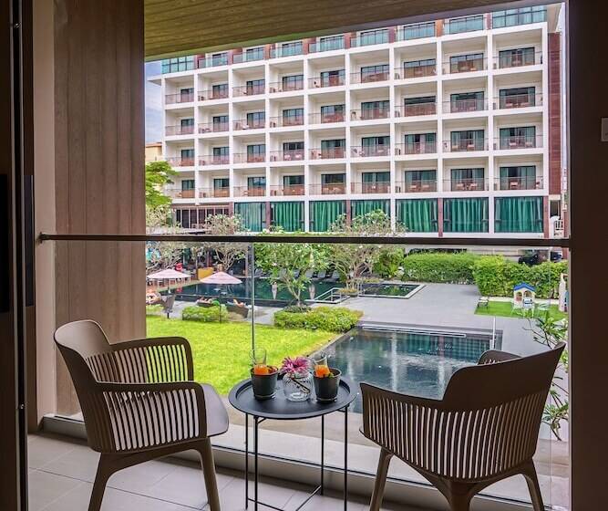 هتل Fifth Pattaya Jomtien