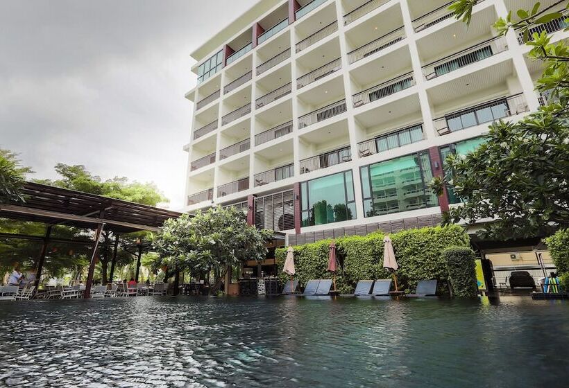 هتل Fifth Pattaya Jomtien