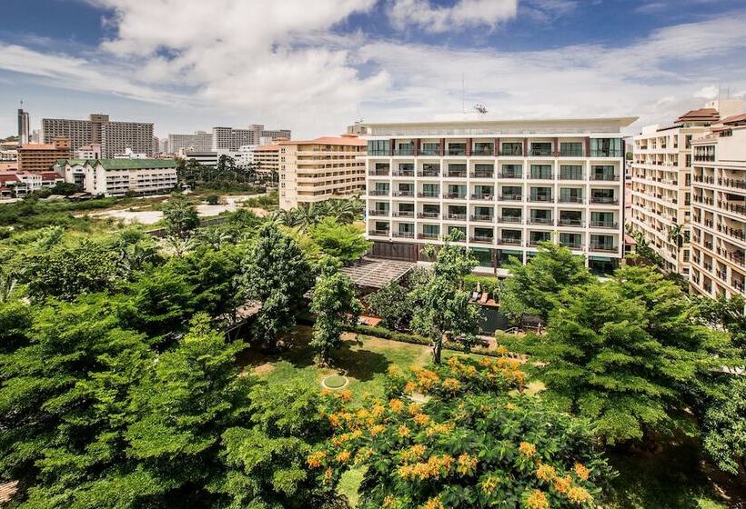 هتل Fifth Pattaya Jomtien