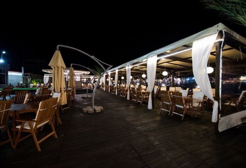 ホテル Florida Mamaia