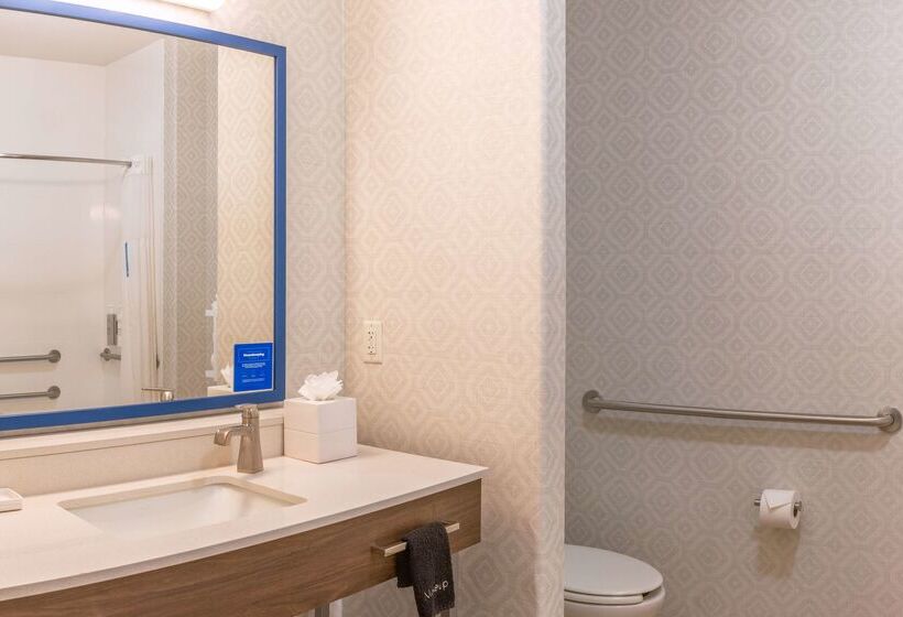 בית מלון כפרי Hampton Inn & Suites Boerne