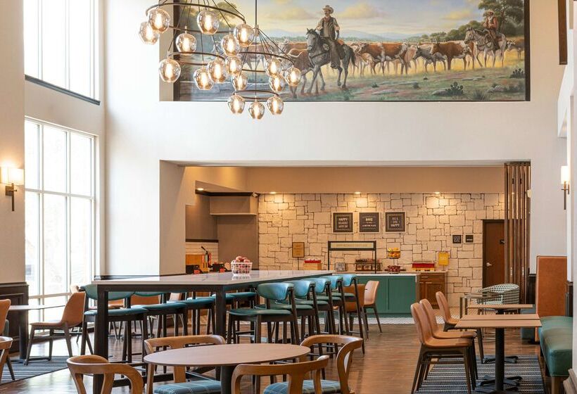 בית מלון כפרי Hampton Inn & Suites Boerne