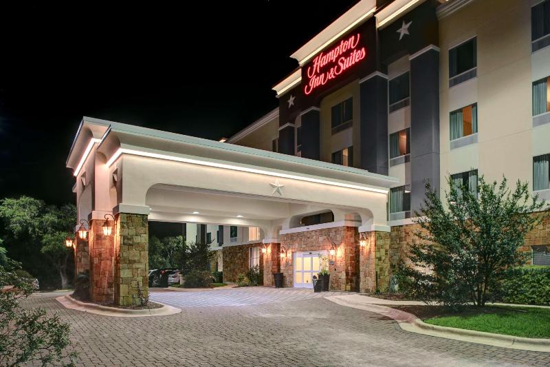 בית מלון כפרי Hampton Inn & Suites Boerne