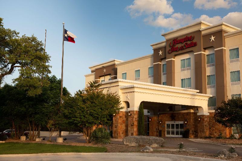 בית מלון כפרי Hampton Inn & Suites Boerne