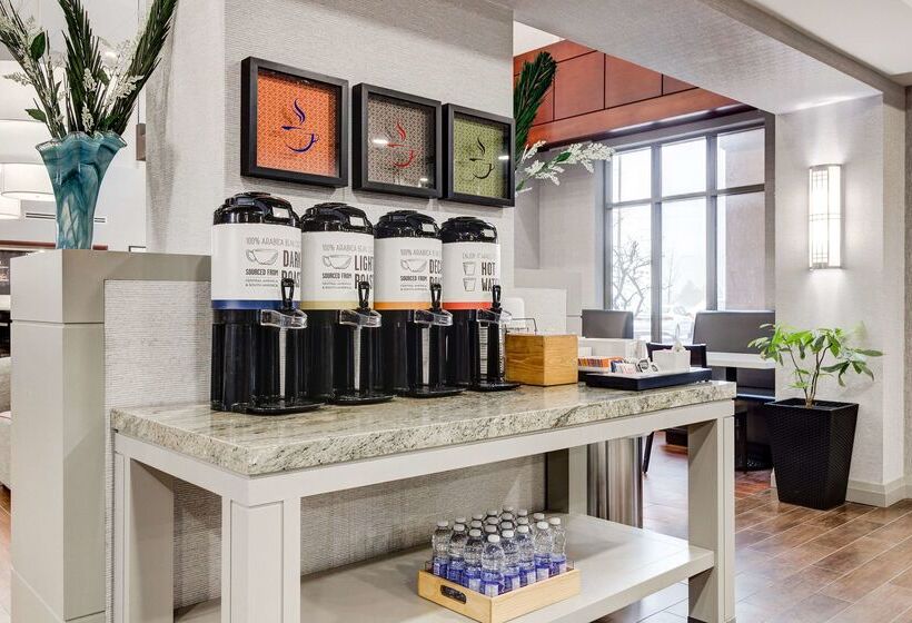 فندق Hampton Inn & Suites By Hilton Brantford Conference Centre