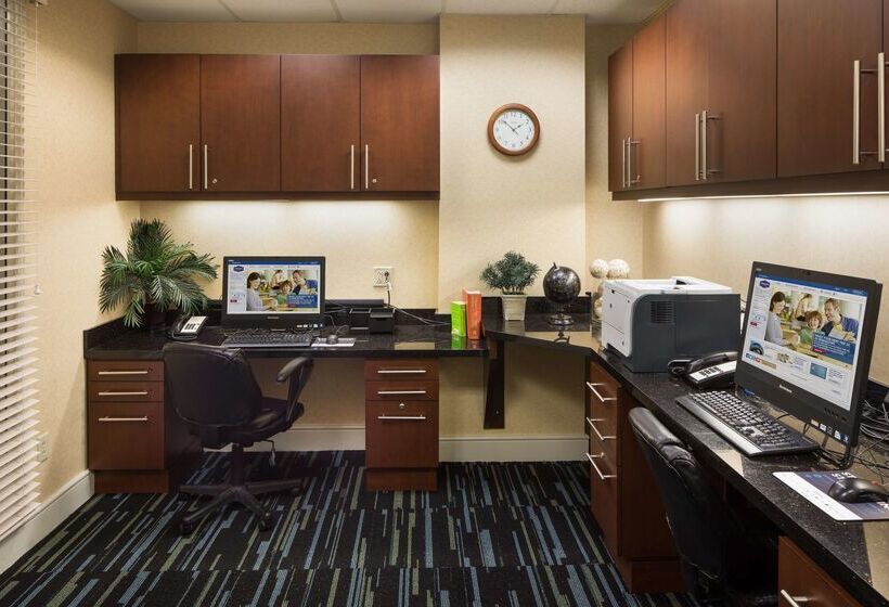 هتل Hampton Inn & Suites Little Rock Downtown