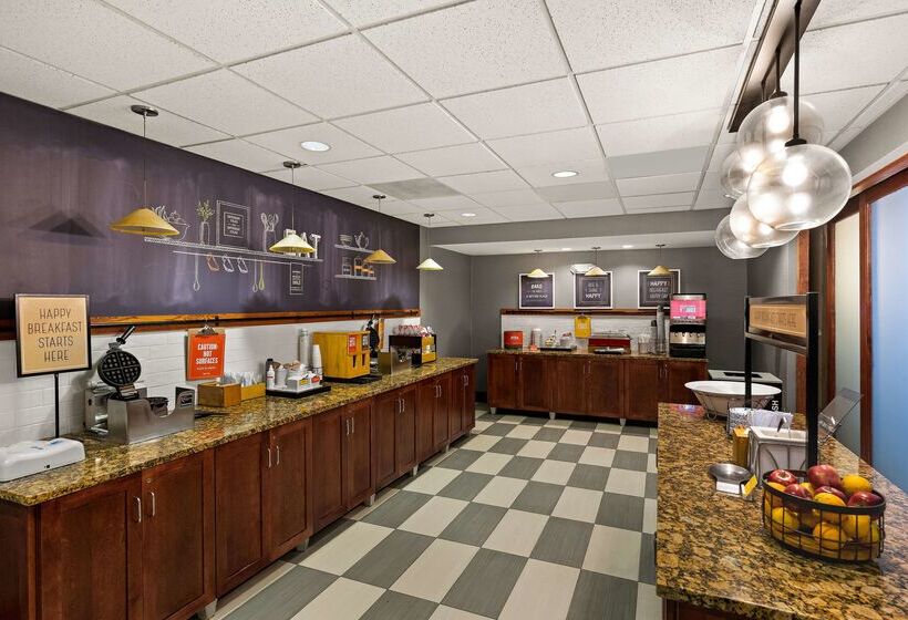 فندق Hampton Inn & Suites Poughkeepsie
