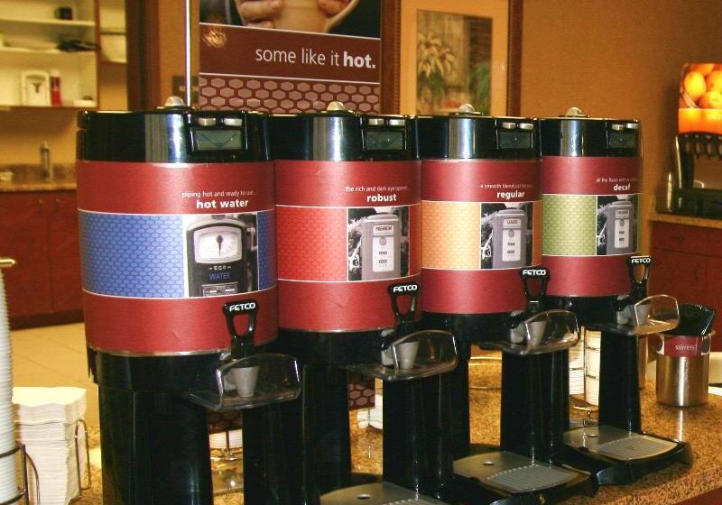 호텔 Hampton Inn & Suites Red Bluff
