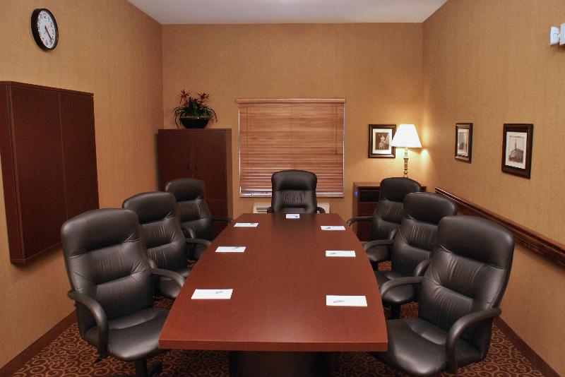 호텔 Hampton Inn & Suites Red Bluff