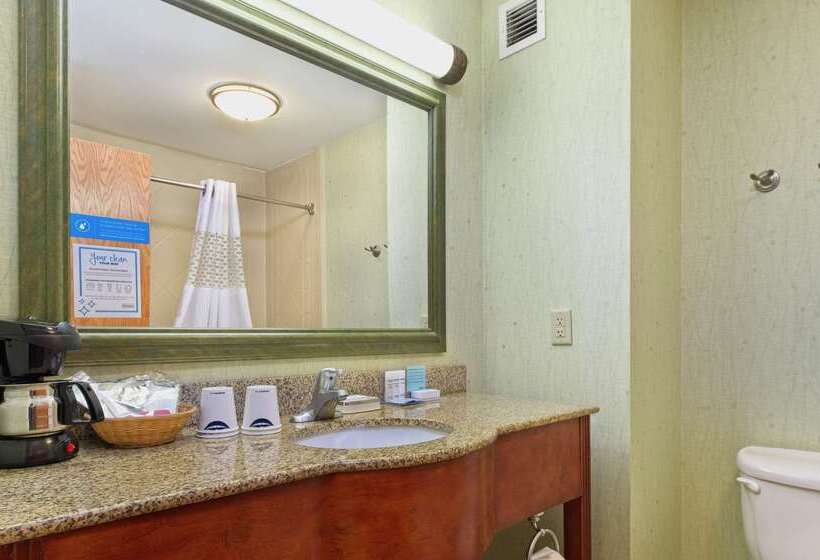 فندق Hampton Inn & Suites Rockland