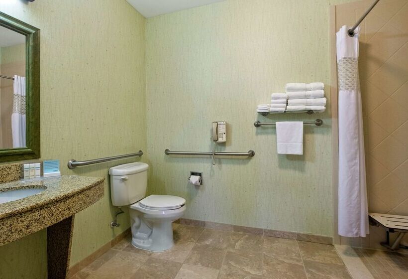 فندق Hampton Inn & Suites Rockland