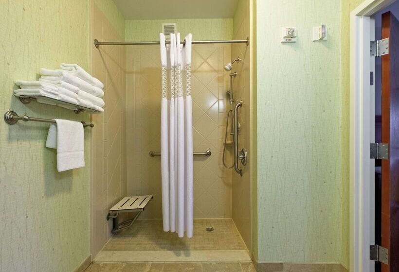 فندق Hampton Inn & Suites Rockland