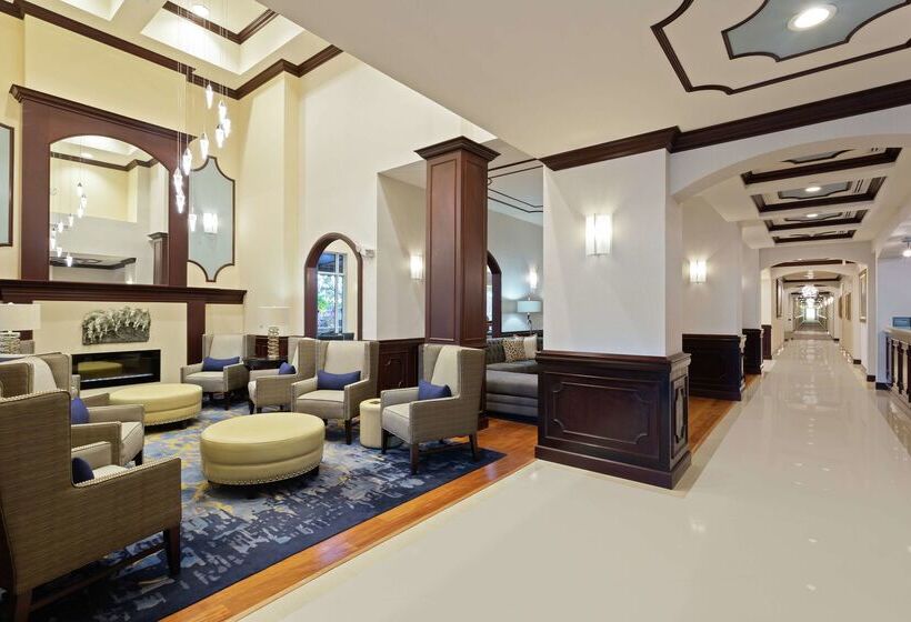 فندق Hampton Inn & Suites Wellington