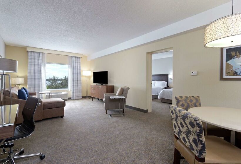 فندق Hampton Inn & Suites Wellington