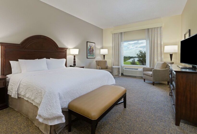 Отель Hampton Inn & Suites Wellington