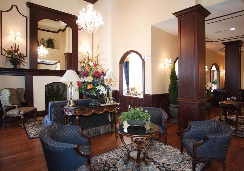 Отель Hampton Inn & Suites Wellington